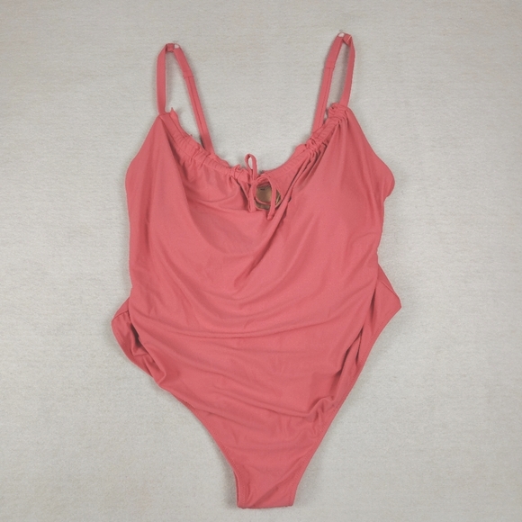 New Old Navy Pink Gathered Scoop Neck One Piece Swimsuit Size 4X - Picture 4 of 10